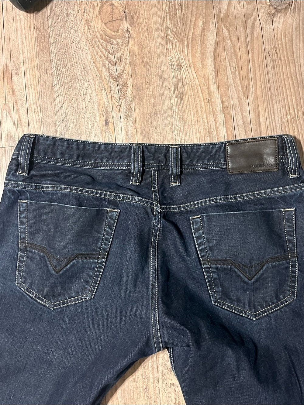 Diesel Viker-R-Box Jeans Blue Denim Straight Cut Mens Trousers Size W 33 L 32 - Picture 5 of 8